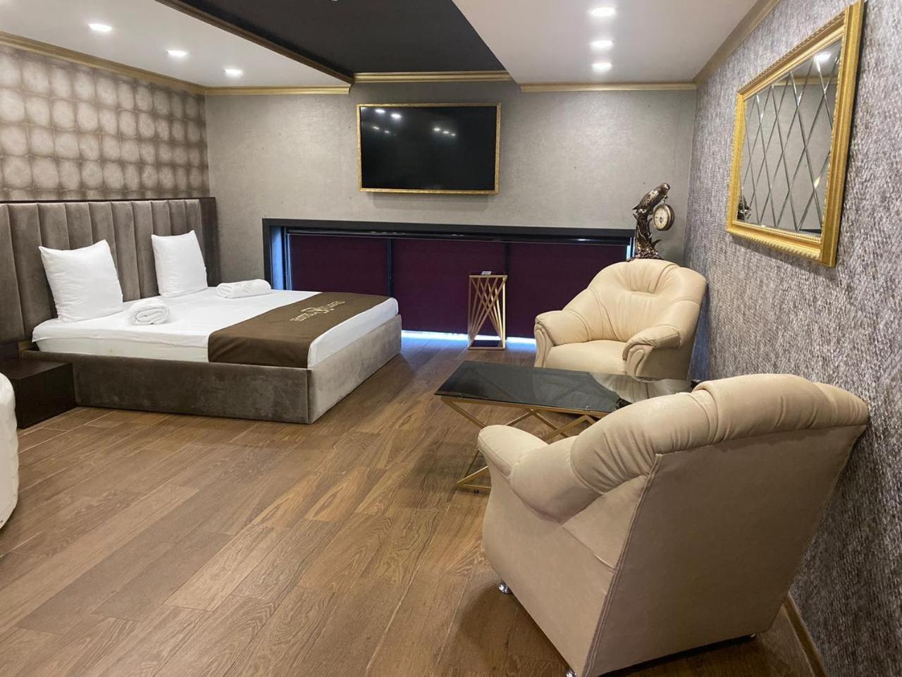 Vg Hotel Erévan Extérieur photo