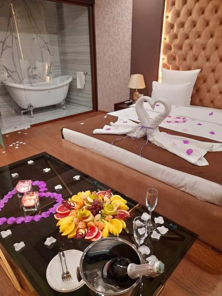 Vg Hotel Erévan Extérieur photo