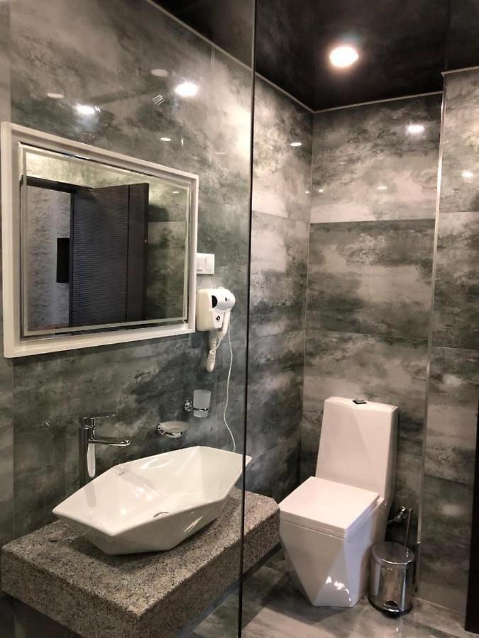 Vg Hotel Erévan Extérieur photo