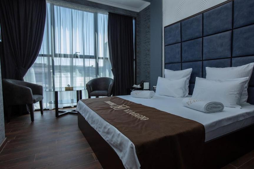 Vg Hotel Erévan Extérieur photo